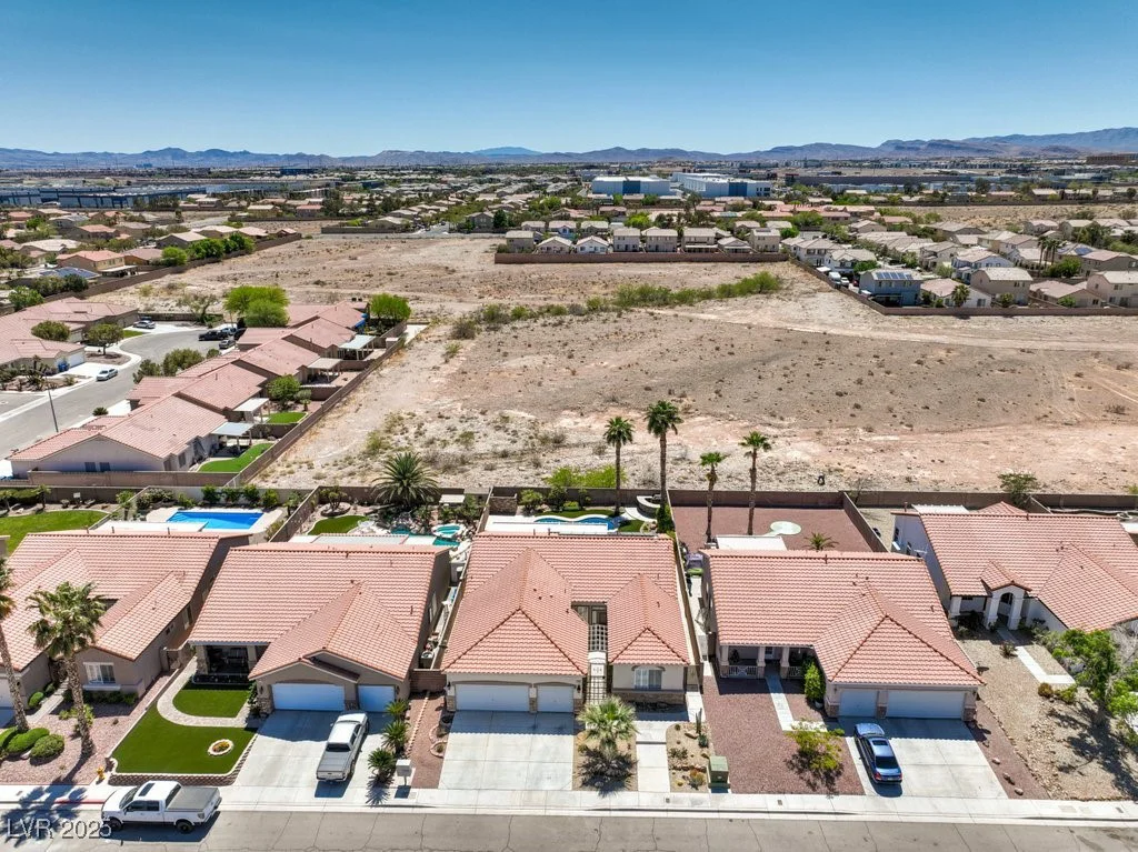 7489 Crystal Clear, Las Vegas, NV 89113