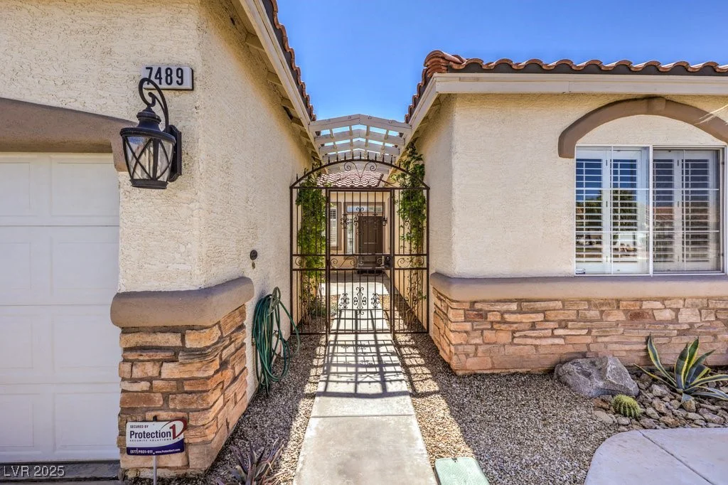 7489 Crystal Clear, Las Vegas, NV 89113