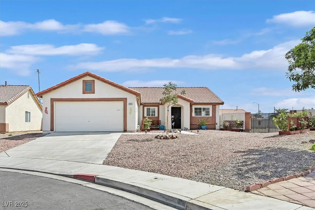 2805 El Cubano, North Las Vegas, NV 89030
