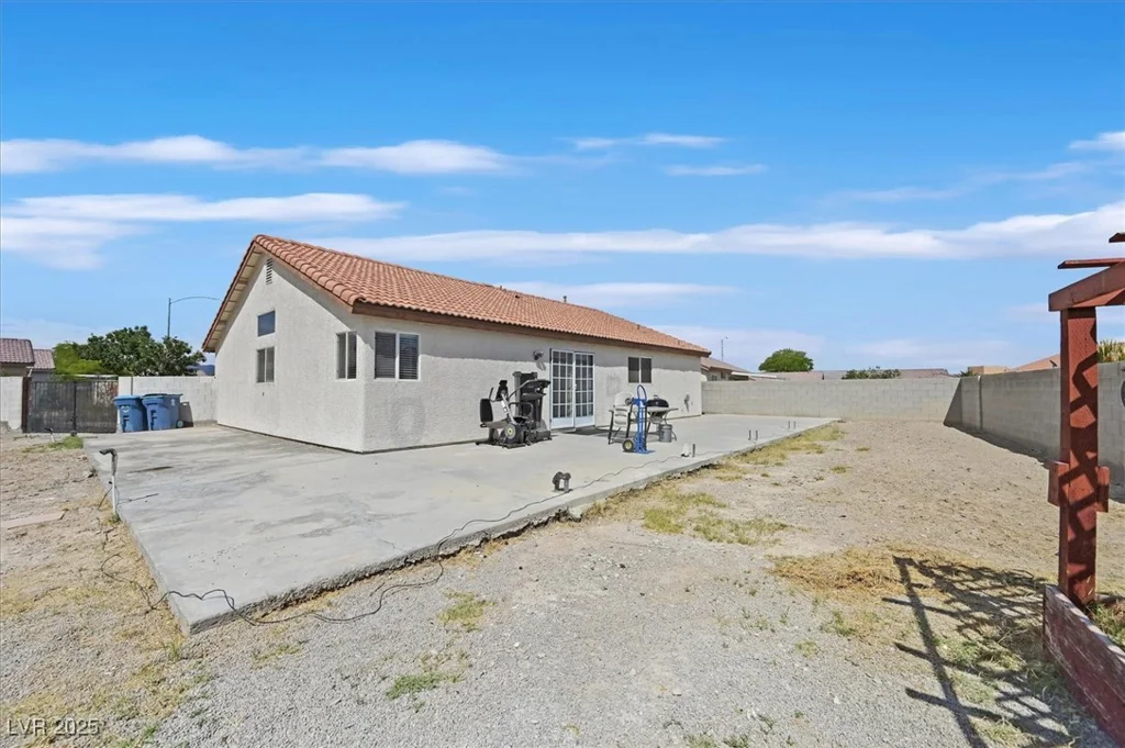 2805 El Cubano, North Las Vegas, NV 89030