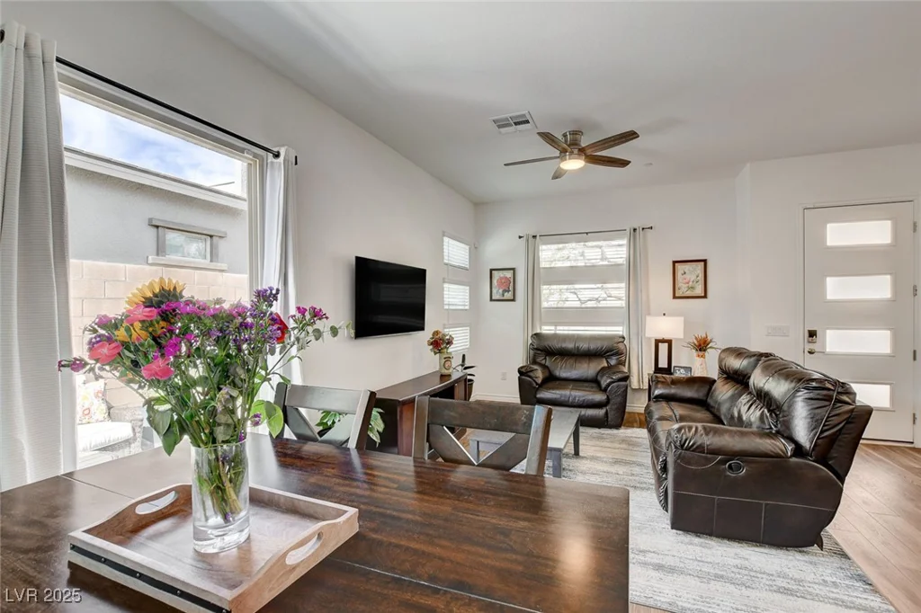 897 Woodburn, Las Vegas, NV 89138