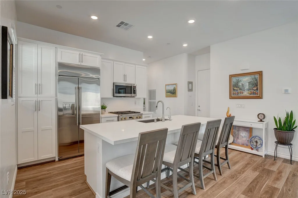 897 Woodburn, Las Vegas, NV 89138