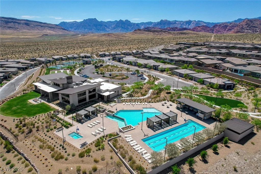 897 Woodburn, Las Vegas, NV 89138