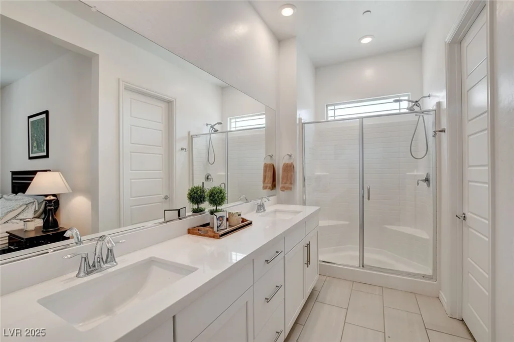 897 Woodburn, Las Vegas, NV 89138