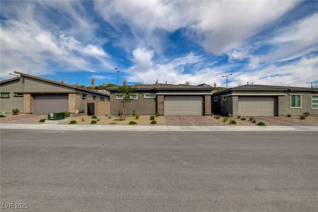 897 Woodburn, Las Vegas, NV 89138