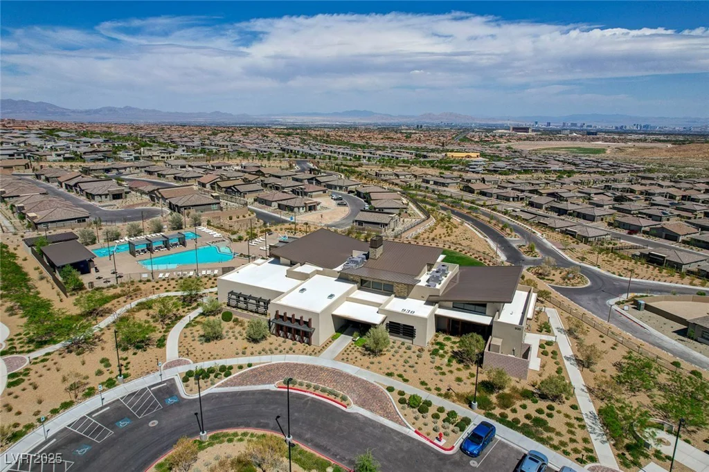 897 Woodburn, Las Vegas, NV 89138