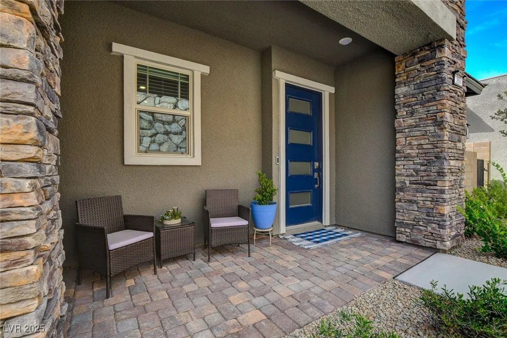 897 Woodburn, Las Vegas, NV 89138