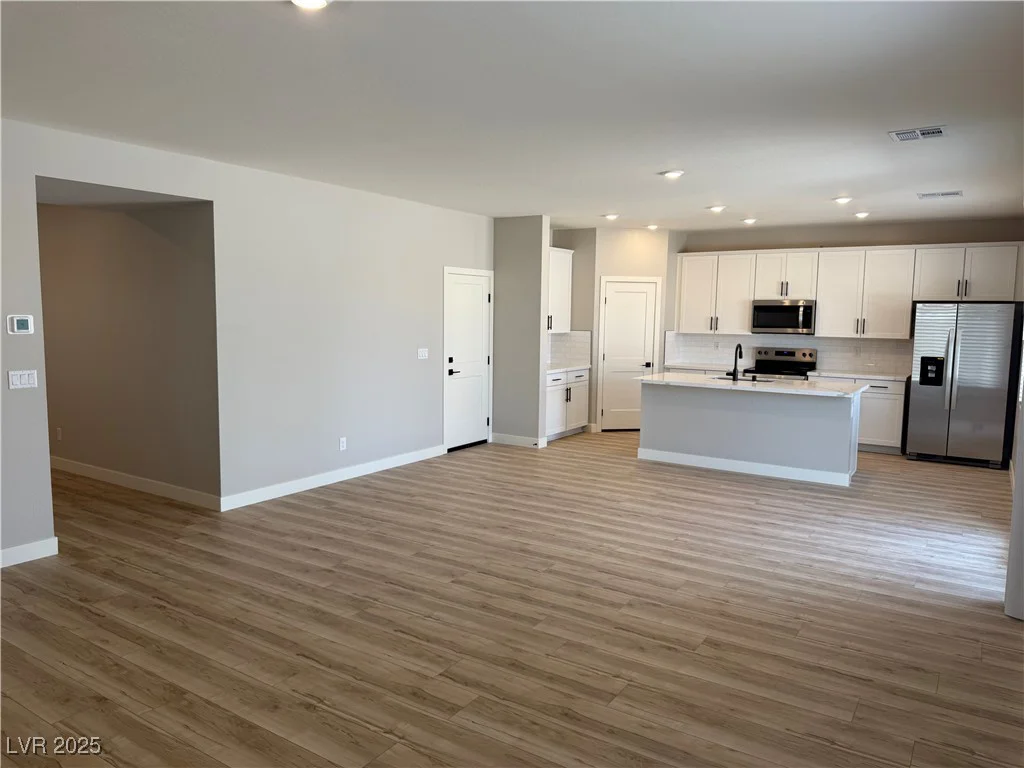 4388 Cave Lake, North Las Vegas, NV 89032