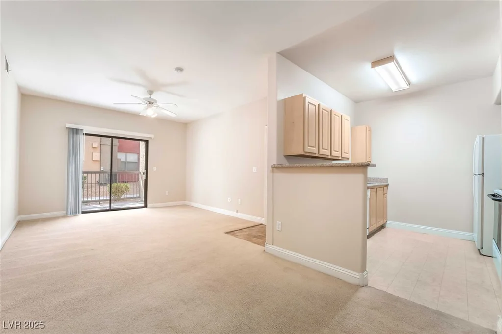 8000 Badura, Las Vegas, NV 89113