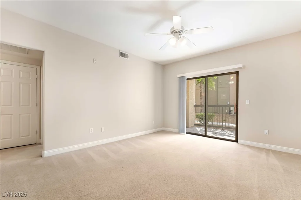 8000 Badura, Las Vegas, NV 89113