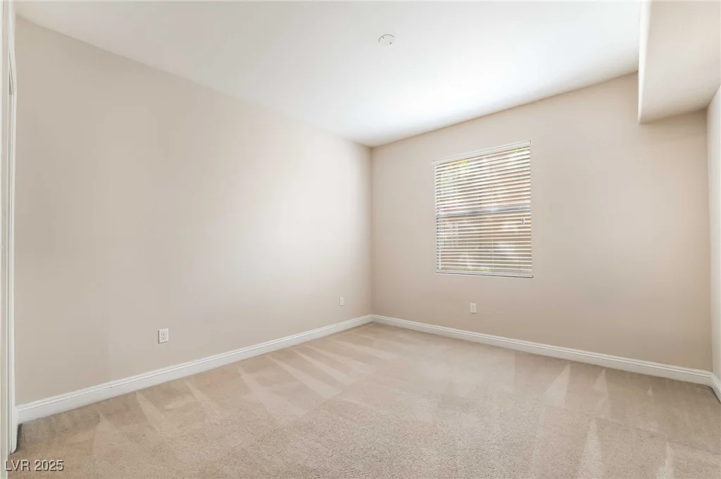 8000 Badura, Las Vegas, NV 89113