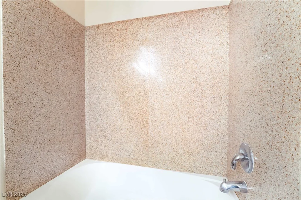 8000 Badura, Las Vegas, NV 89113