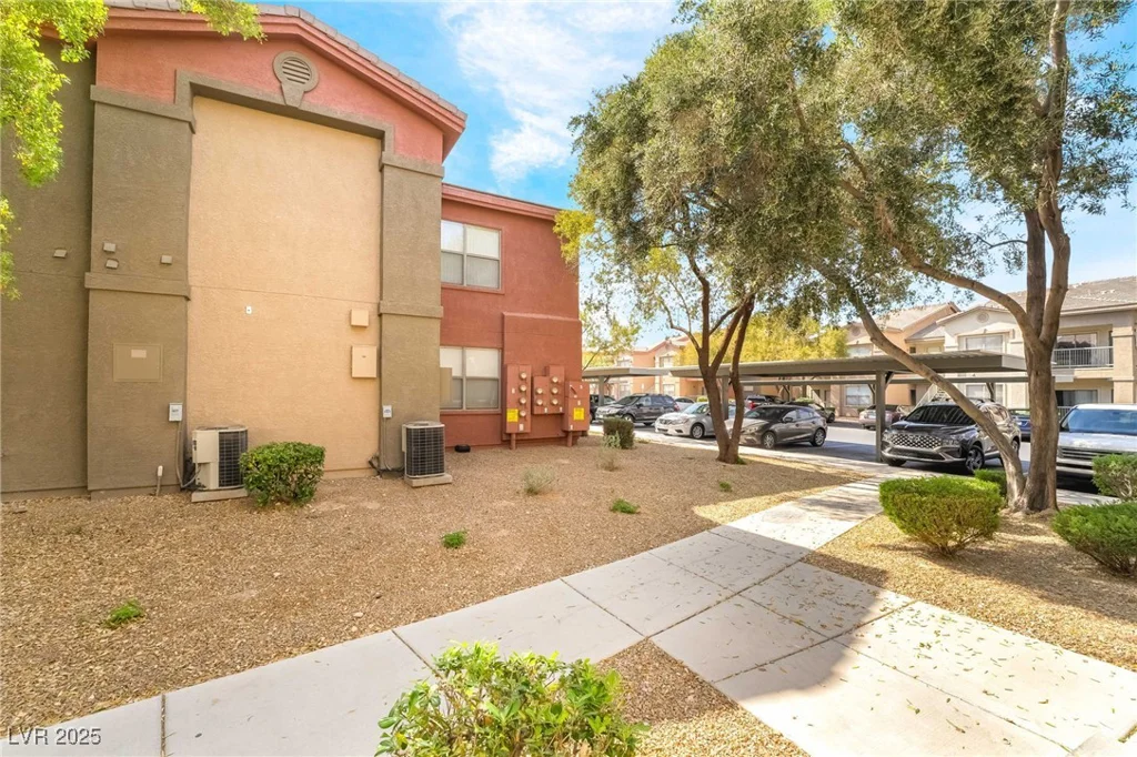 8000 Badura, Las Vegas, NV 89113