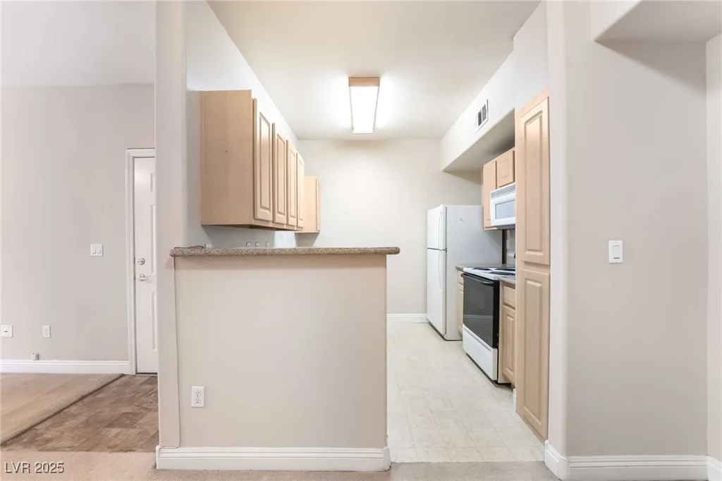 8000 Badura, Las Vegas, NV 89113