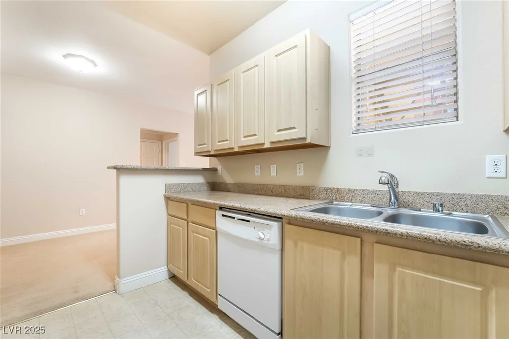 8000 Badura, Las Vegas, NV 89113