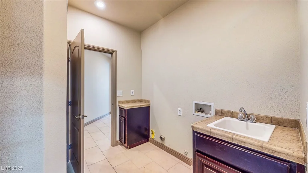 524 Blanche, Henderson, NV 89052