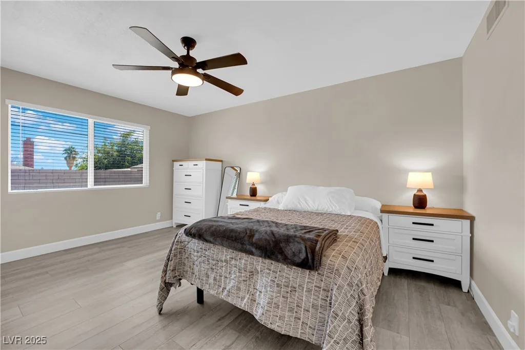 608 McDermit, Las Vegas, NV 89107