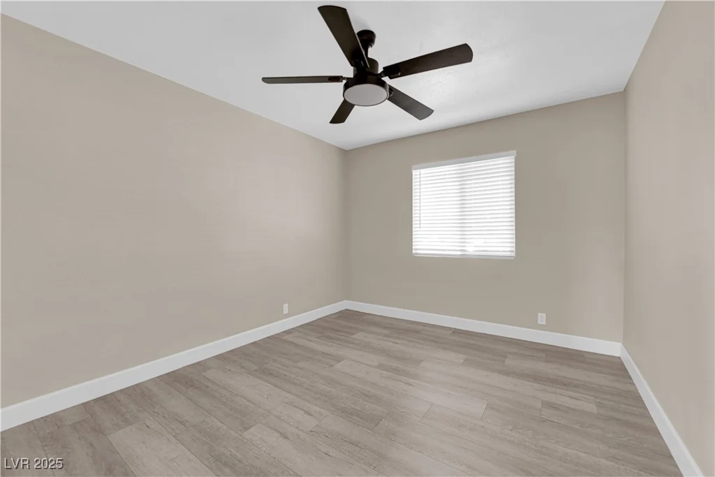 608 McDermit, Las Vegas, NV 89107