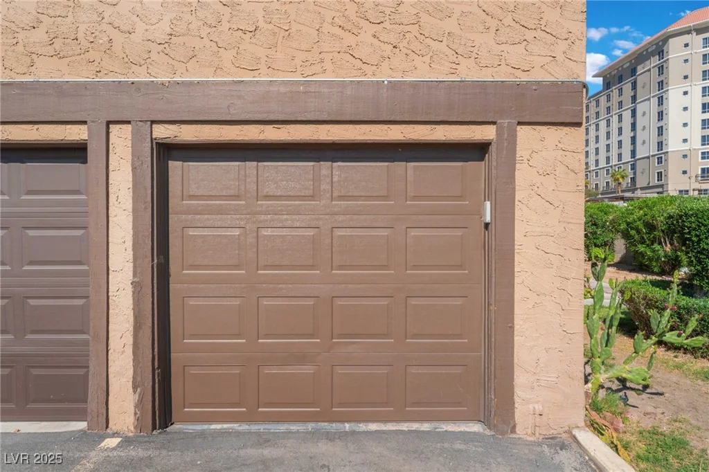 4687 Monterey, Las Vegas, NV 89169