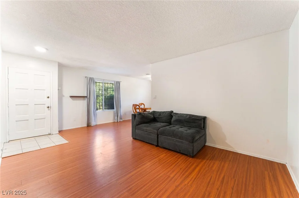 4687 Monterey, Las Vegas, NV 89169