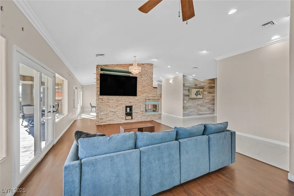 904 Rhyolite, Henderson, NV 89011
