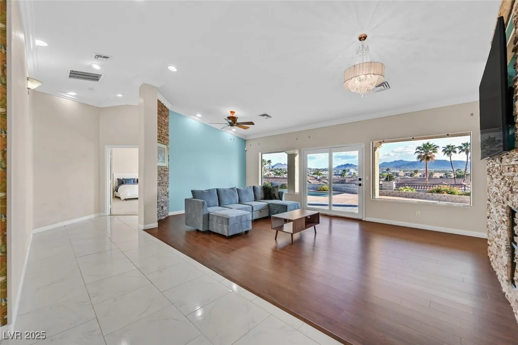 904 Rhyolite, Henderson, NV 89011