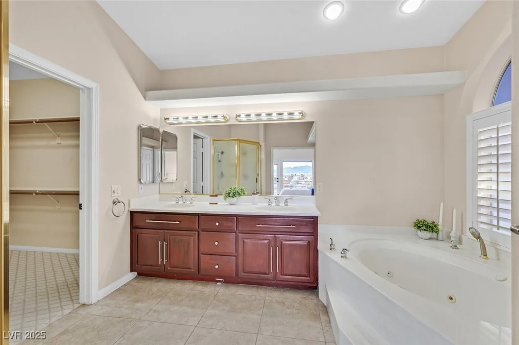 904 Rhyolite, Henderson, NV 89011
