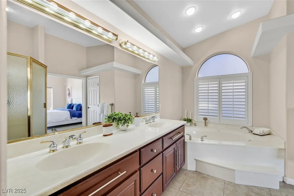 904 Rhyolite, Henderson, NV 89011