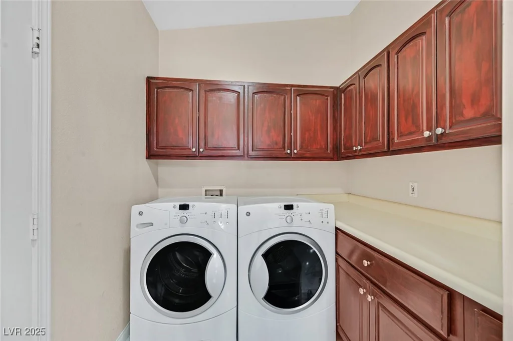 904 Rhyolite, Henderson, NV 89011