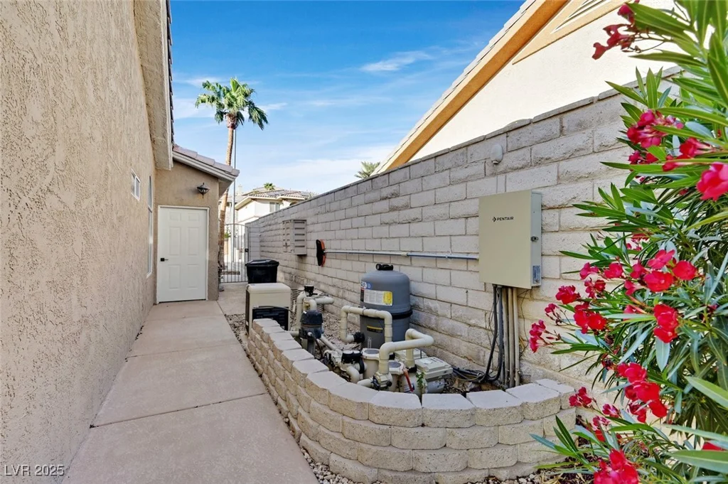 904 Rhyolite, Henderson, NV 89011