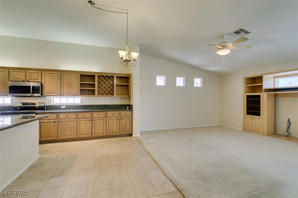 8404 Dripping Rock, Las Vegas, NV 89131