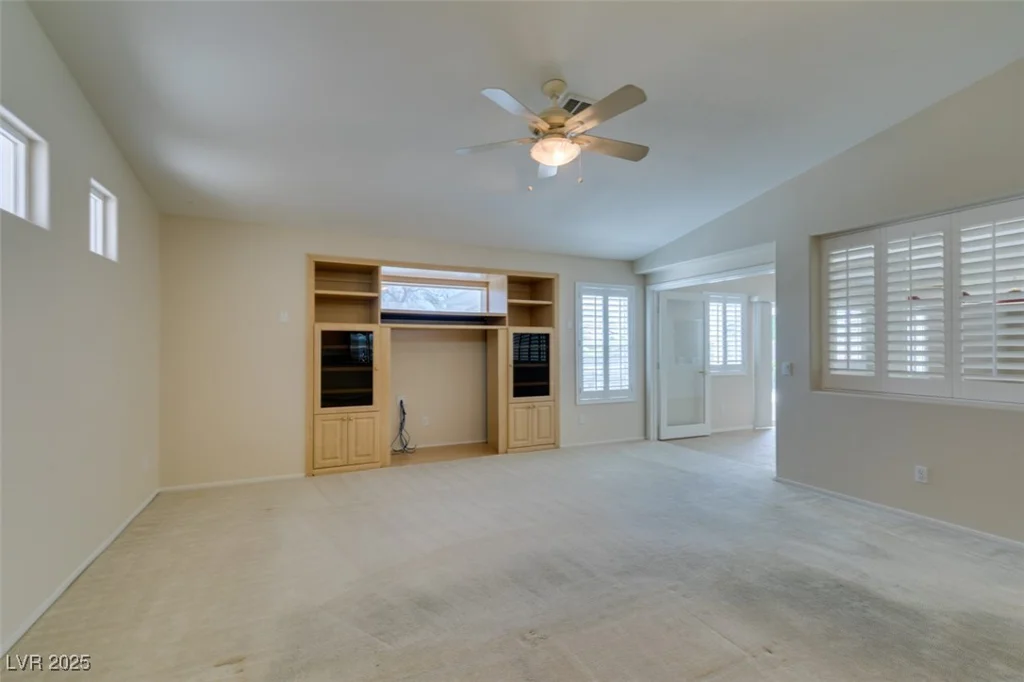 8404 Dripping Rock, Las Vegas, NV 89131