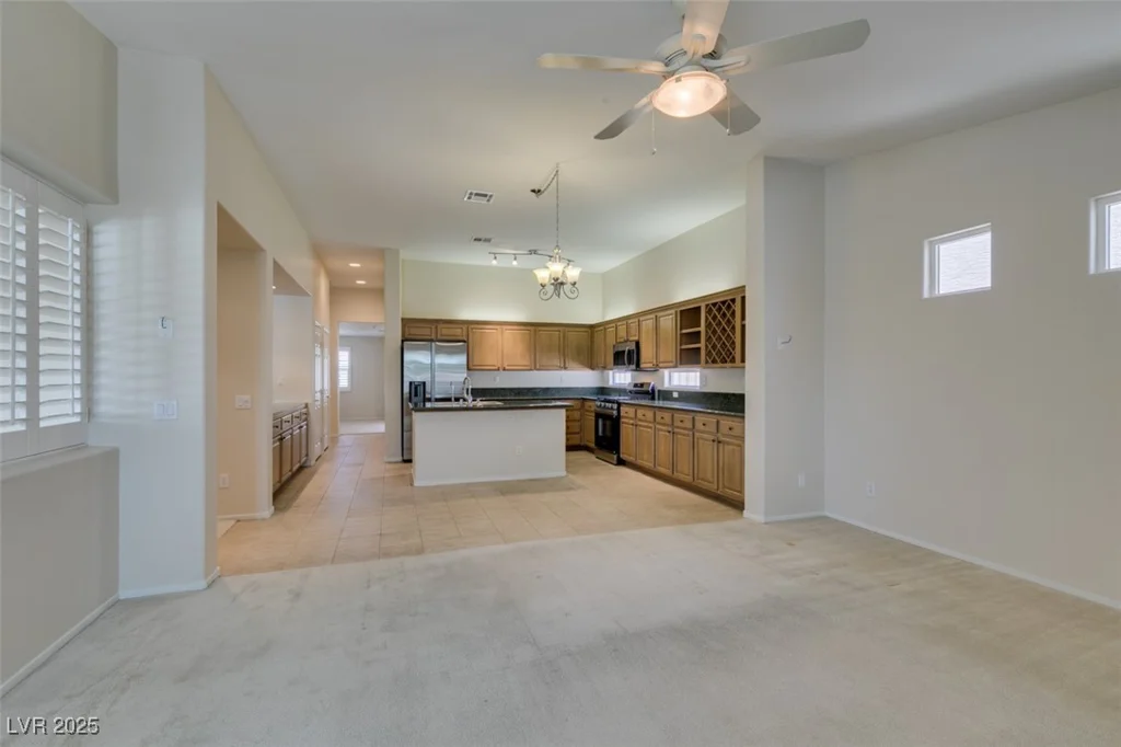 8404 Dripping Rock, Las Vegas, NV 89131