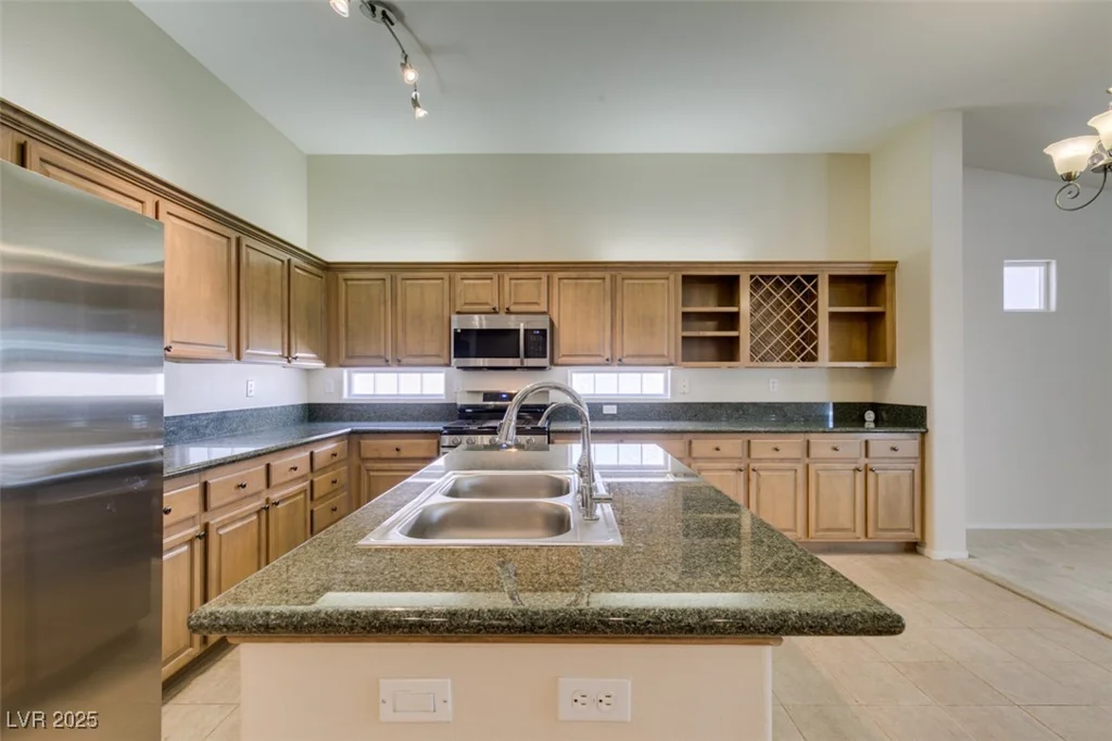 8404 Dripping Rock, Las Vegas, NV 89131