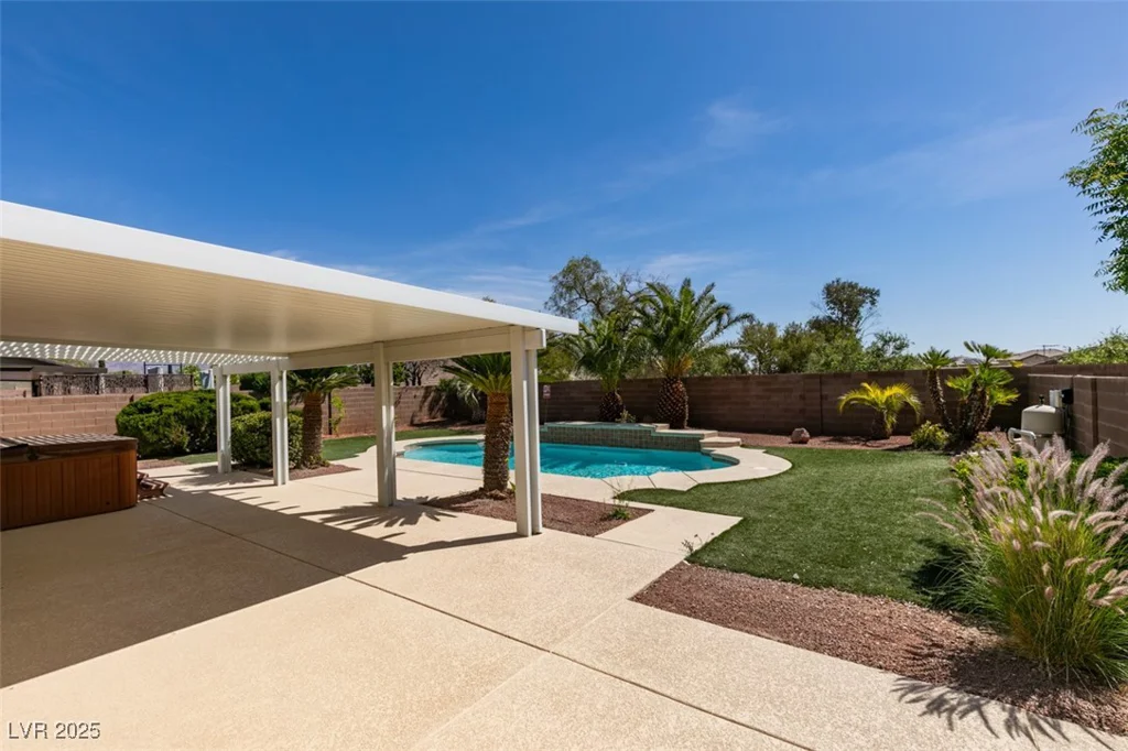 8404 Dripping Rock, Las Vegas, NV 89131