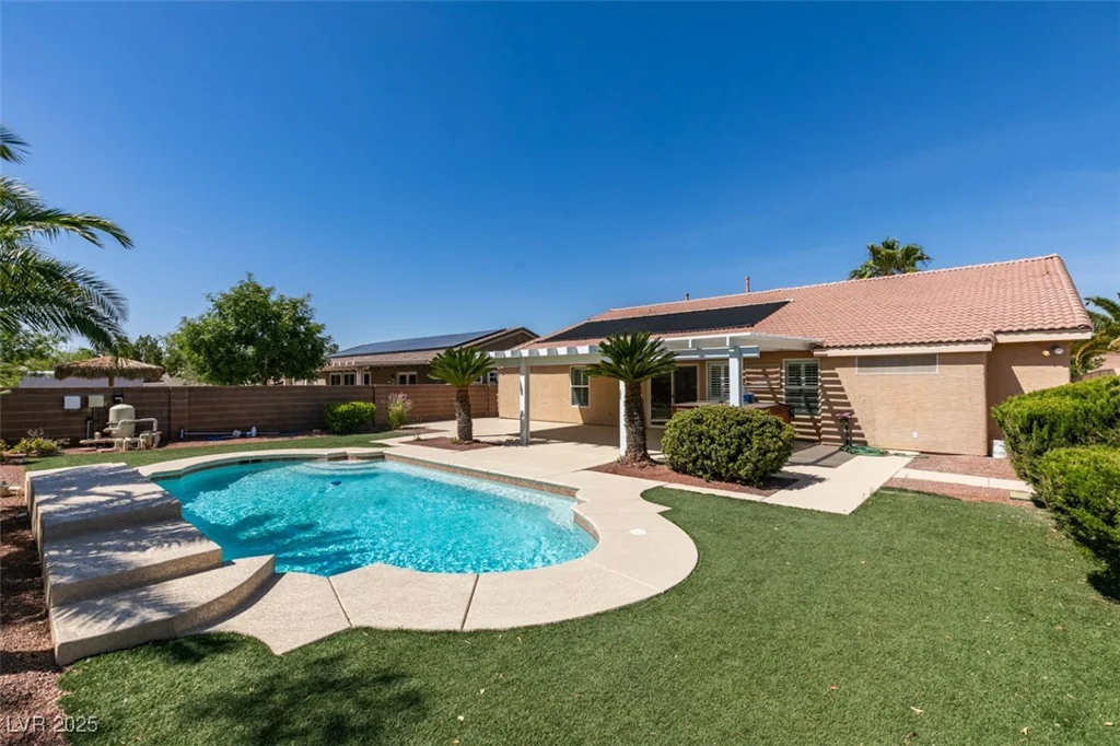 8404 Dripping Rock, Las Vegas, NV 89131