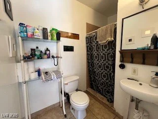 304 Crestline, Las Vegas, NV 89107