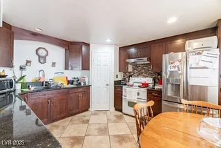 304 Crestline, Las Vegas, NV 89107