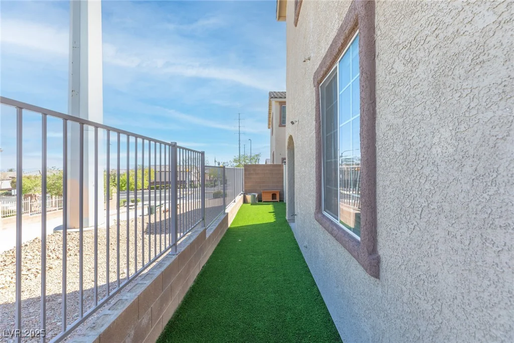 4014 Sparrow Rock, Las Vegas, NV 89129