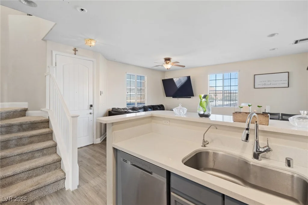 4014 Sparrow Rock, Las Vegas, NV 89129