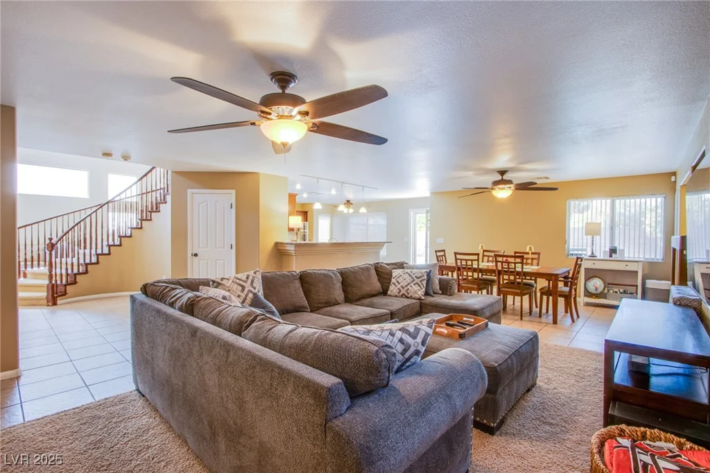 8321 Gorsky, Las Vegas, NV 89131