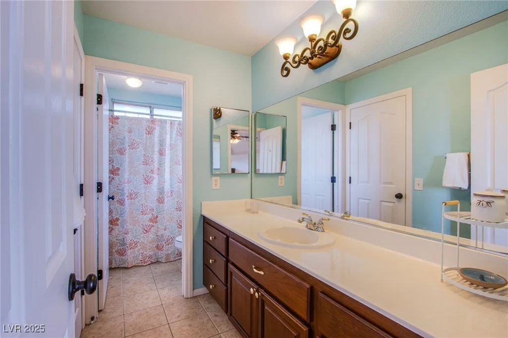 8321 Gorsky, Las Vegas, NV 89131