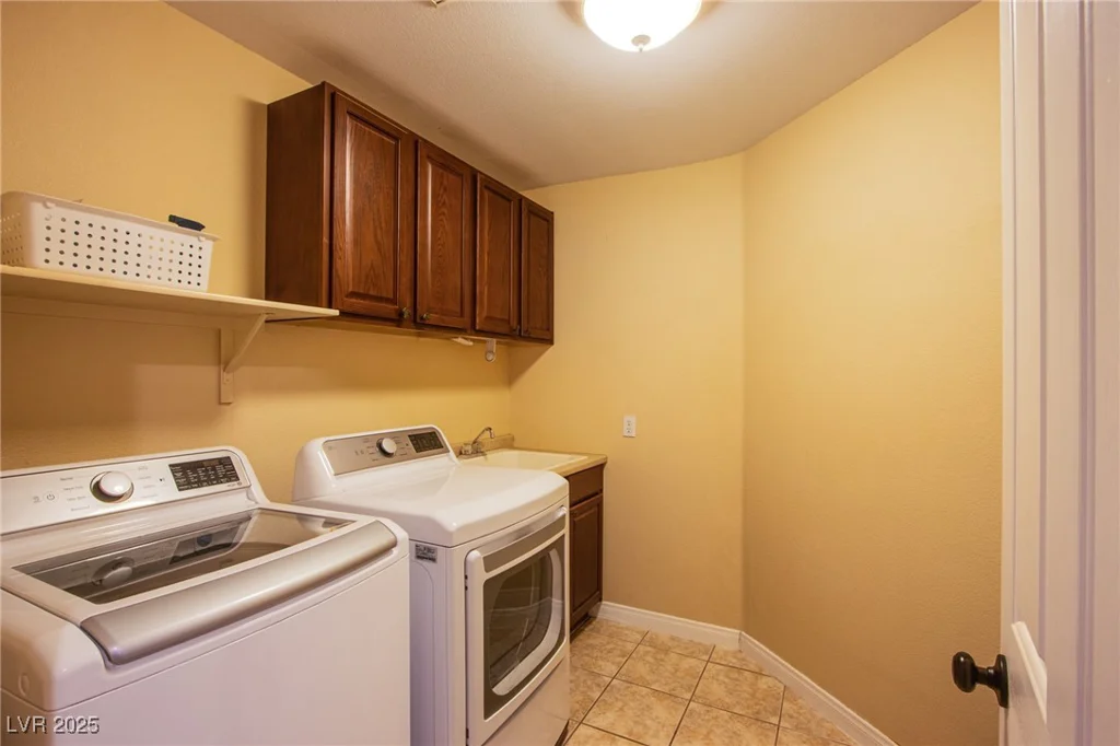 8321 Gorsky, Las Vegas, NV 89131
