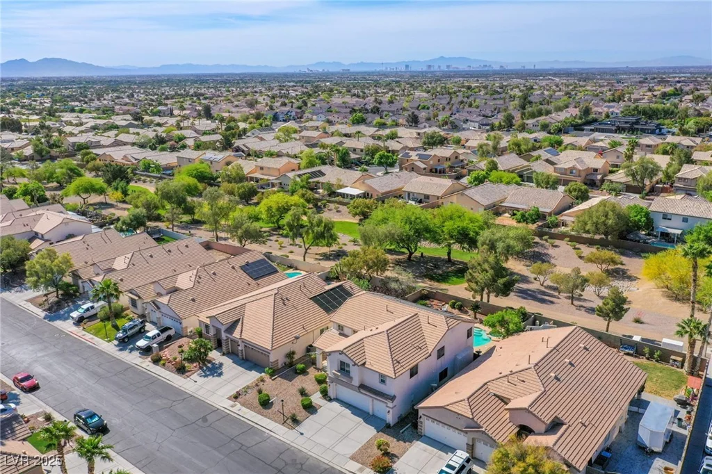 8321 Gorsky, Las Vegas, NV 89131