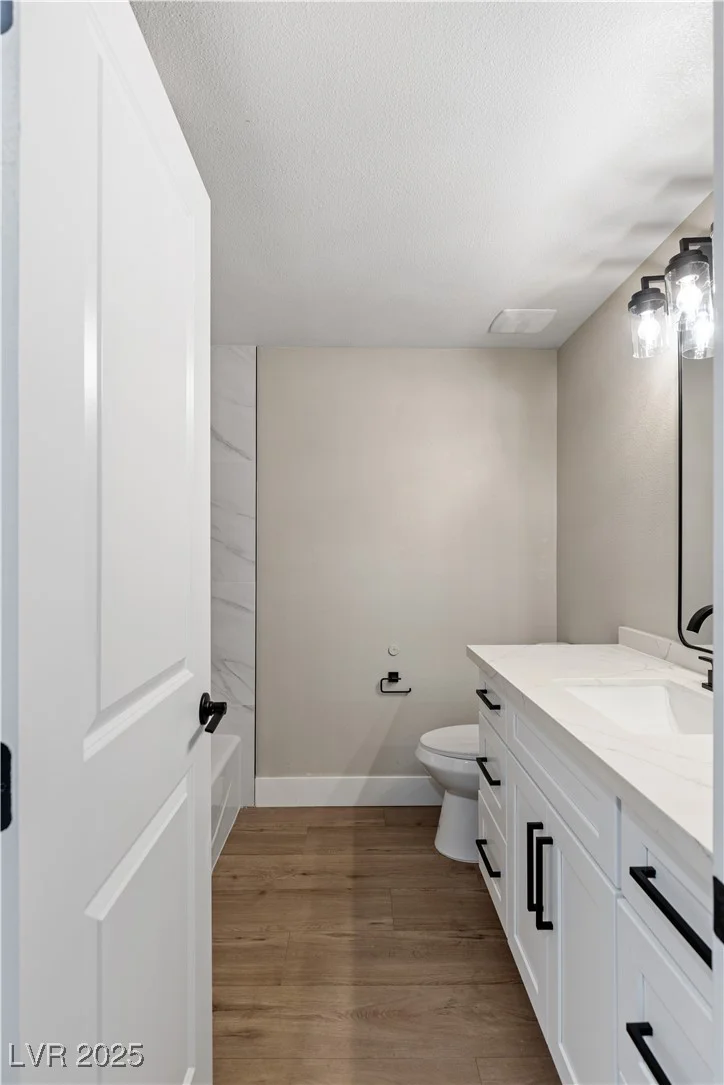 1943 Hallwood, Las Vegas, NV 89119