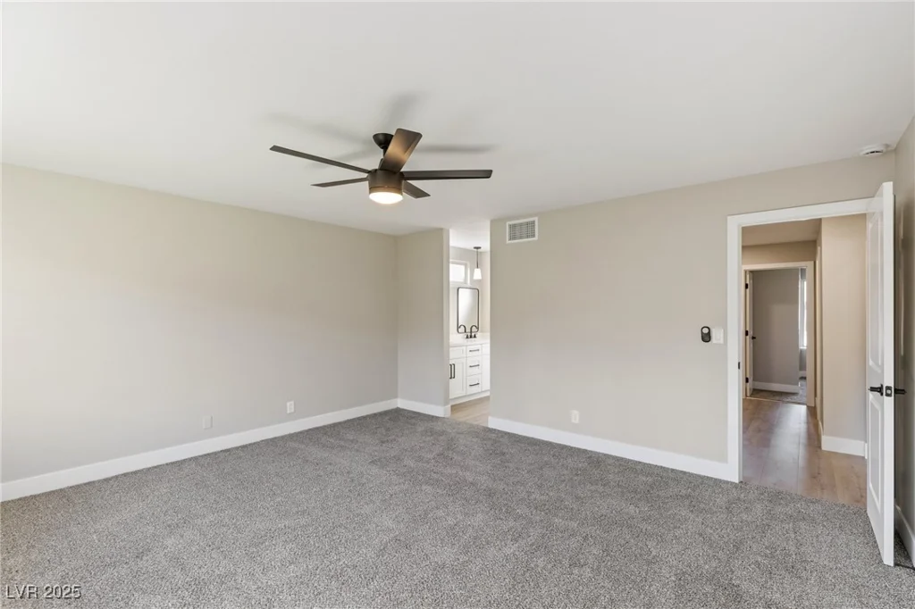 1943 Hallwood, Las Vegas, NV 89119