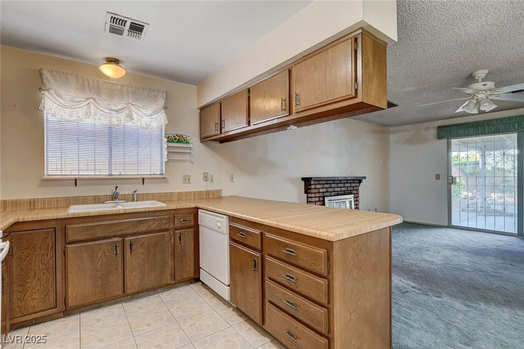 804 Mallard, Las Vegas, NV 89107