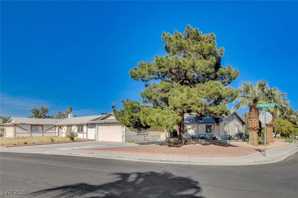 804 Mallard, Las Vegas, NV 89107