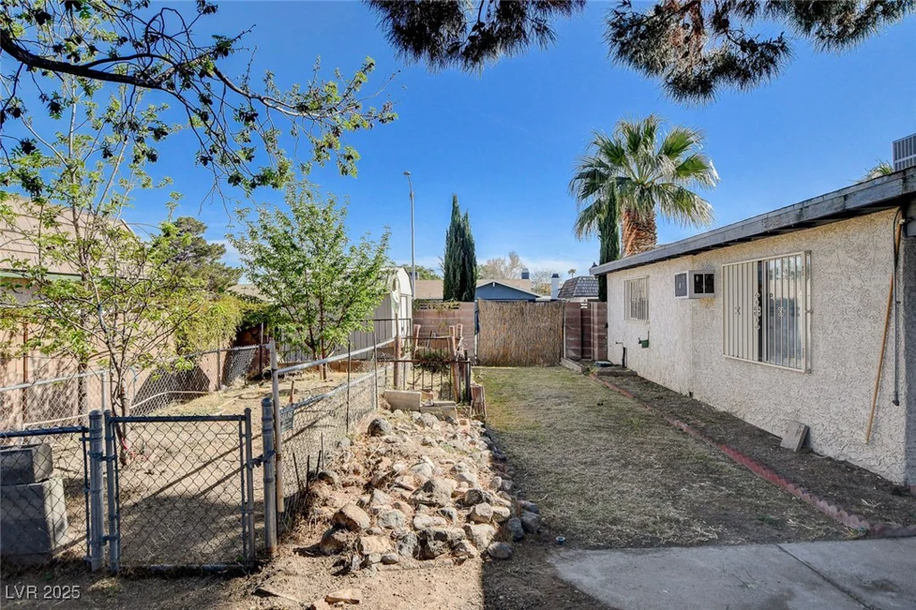 804 Mallard, Las Vegas, NV 89107