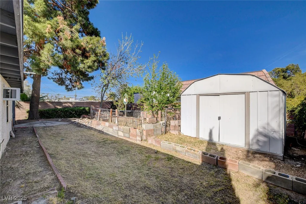 804 Mallard, Las Vegas, NV 89107